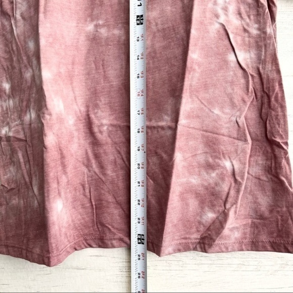 Lulu’s Cozy Livin' Mauve Purple Tie-Dye Tee Size Medium NWT - Picture 10 of 11